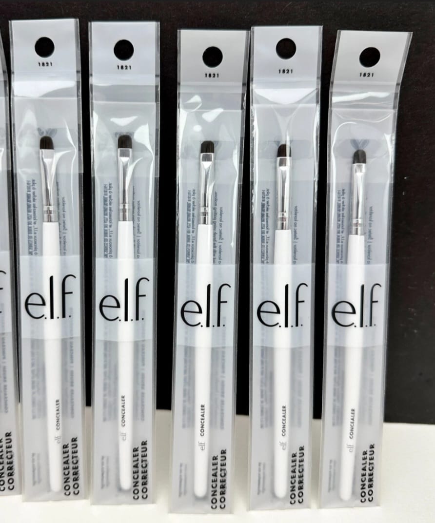 Pincel Corrector e.l.f. (Concealer Brush) Marca: e.l.f.